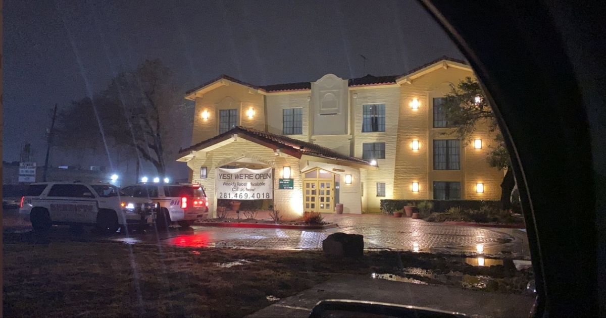 A picture of a hotel in Houston where deputies paid for a family to stay the night.