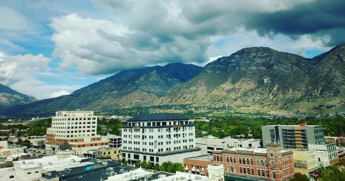 This stock photo shows a high angle view of the residential district in Provo, Utah.
