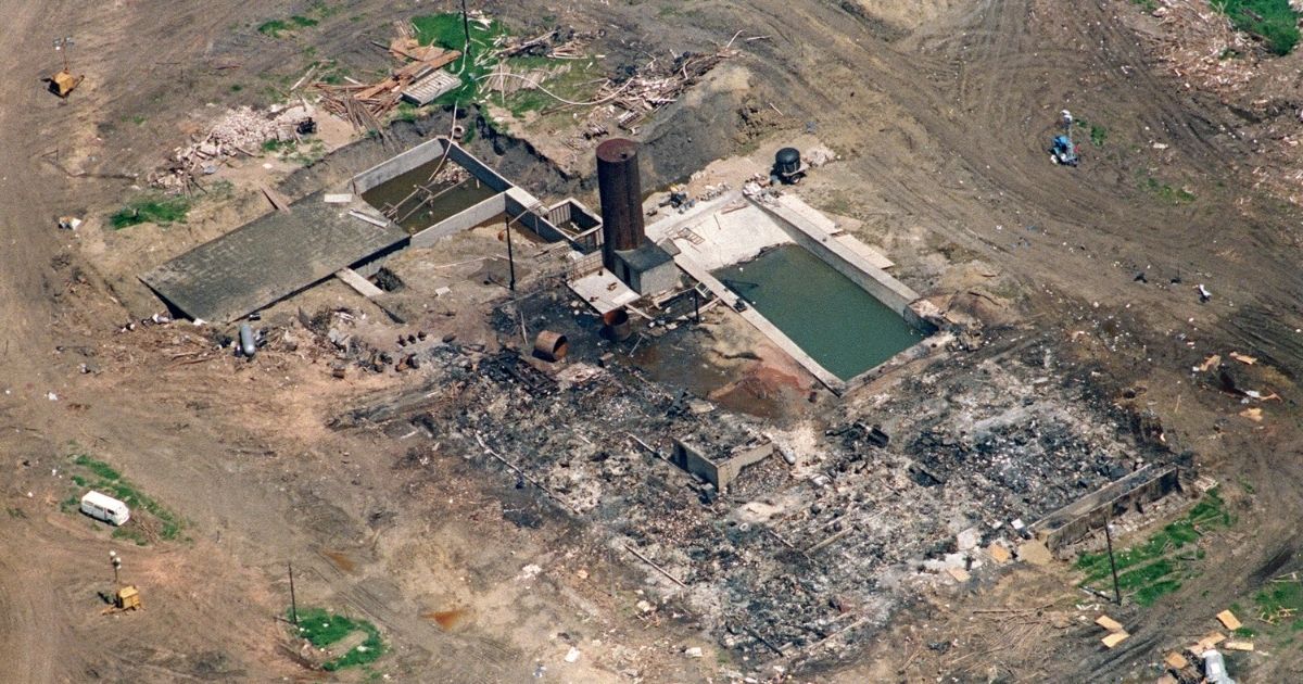 This aerial shot taken on April 21, 1993, in Waco, Texas, from the government mandated 5000 feet shows the burnt remains of the only structure left standing after a fire destroyed the The Branch Davidian cult compound on April 19, 1993.