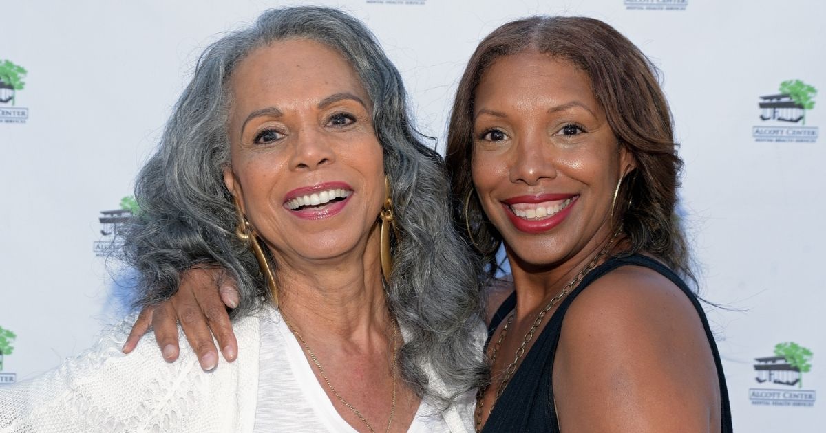 After five decades of wondering, Lisa Wright took a DNA test and found her mother, actress Lynne Moody, who she'd watched on television in the 1970s sitcom "That's My Mama."