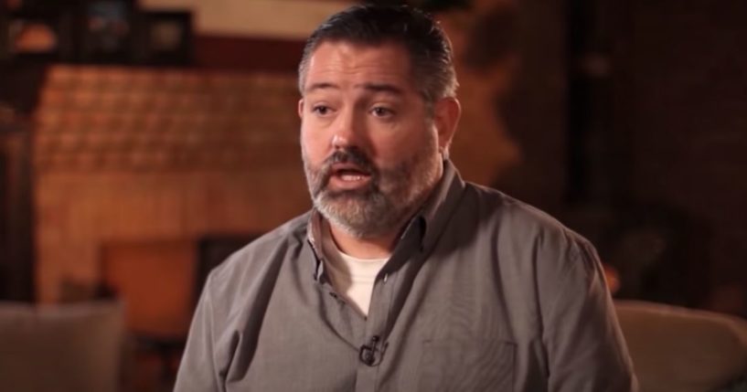 Detective Ali Perez recounts the story of when he saw Jesus during a near-death encounter.