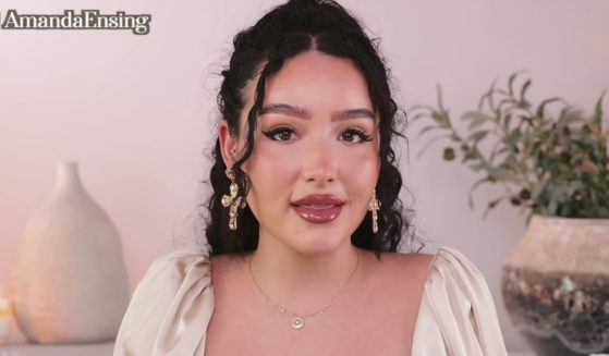 Amanda Ensing, a beauty influencer with 1.4 million Instagram and YouTube followers, is suing the international makeup company Sephora after being fired.