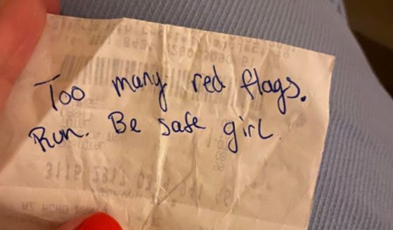 A stranger handed this note to a Virginia woman who was on a date last weekend.
