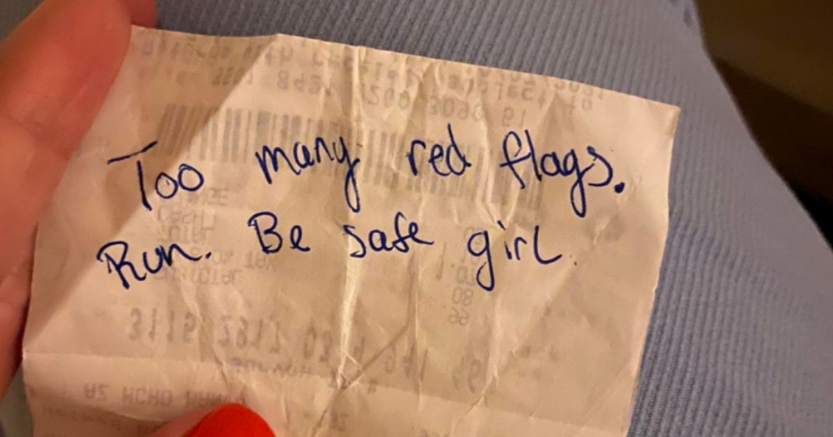 A stranger handed this note to a Virginia woman who was on a date last weekend.