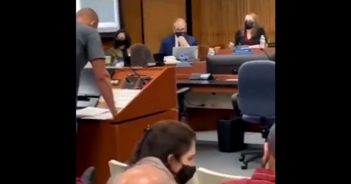 This video reportedly shows a man in Clark County, Nevada, serving the Clark County School District a $200 million lawsuit over its mask mandate.