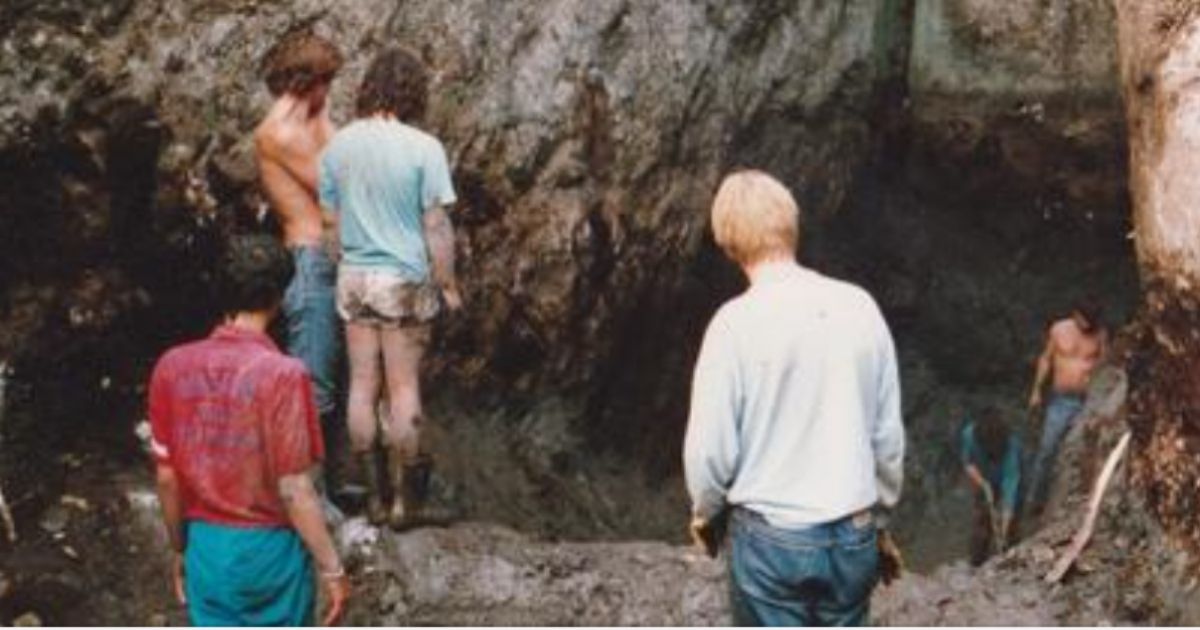 The 'Temple Twelve,' a group that formed in 1987, searches for hidden treasures.