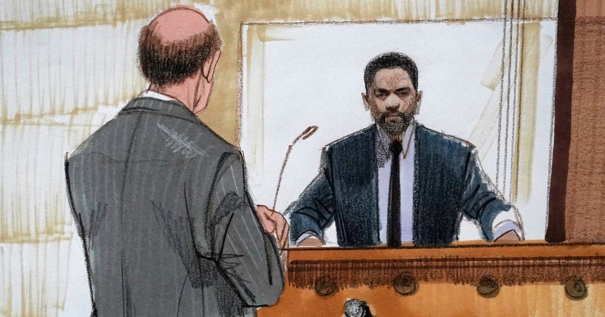 In this courtroom sketch, special prosecutor Dan Webb, left, cross-examines actor Jussie Smollett on Tuesday in Chicago.