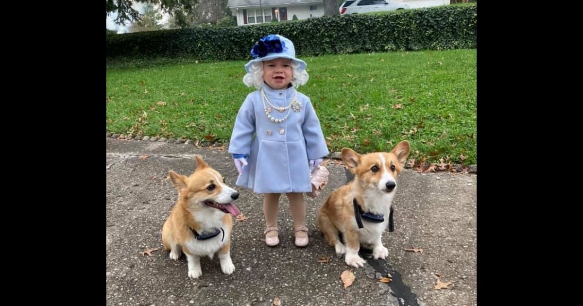1-year-old Jalayne Sutherland spent Halloween dressed up as Queen Elizabeth II.