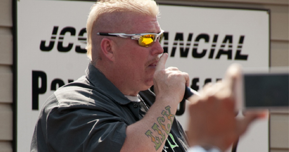 Ronnie Shirley, star of the former TruTV reality show "Lizard Creek Towing" addresses fans of the show in a 2012 file photo.