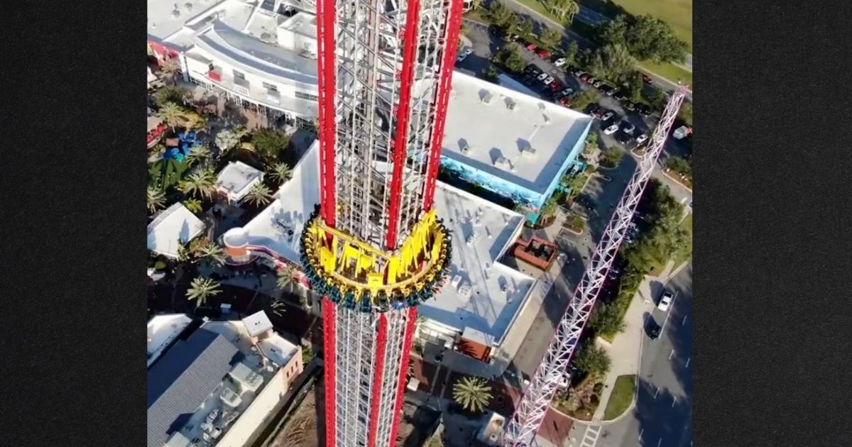 A 14-year-old Missouri boy died Thursday when he fell from a drop-tower ride while vacationing in Florida.