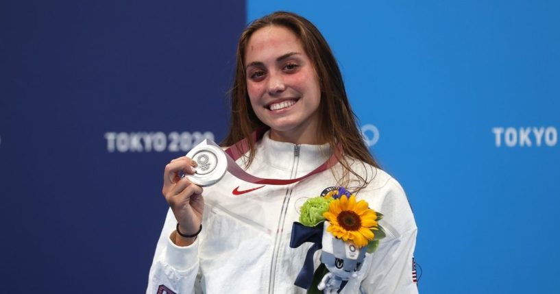 Emma Weyant poses with the silver medal for the women's 400-meter individual medley during the Tokyo Olympic Games at the Tokyo Aquatics Centre on July 25, 2021, in Tokyo.