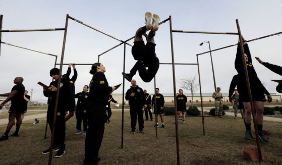 U.S Army troops training to serve as instructors participate in the new Army combat fitness test at the 108th Air Defense Artillery Brigade compound at Fort Bragg, North Carolina, on Jan. 8, 2019.