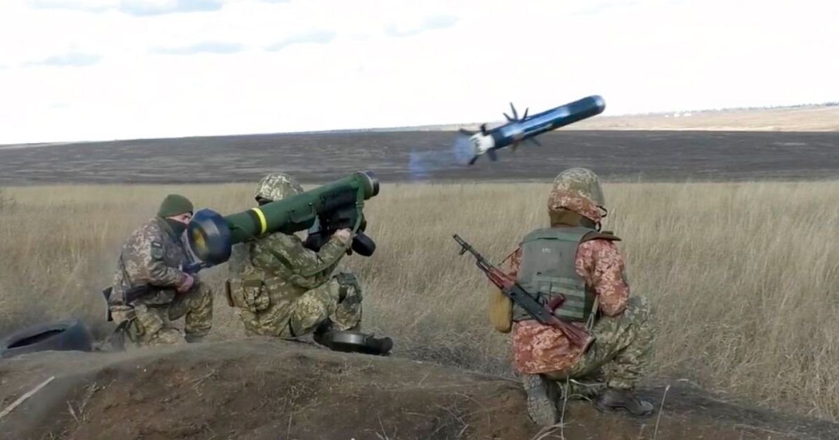 Ukrainian soldiers use a launcher with US Javelin missiles during military exercises in Donetsk region, Ukraine, in a file photo from January. The US has given an estimated one-third of its stockpile of Javelins to Ukraine since the Russian invasion began in February.