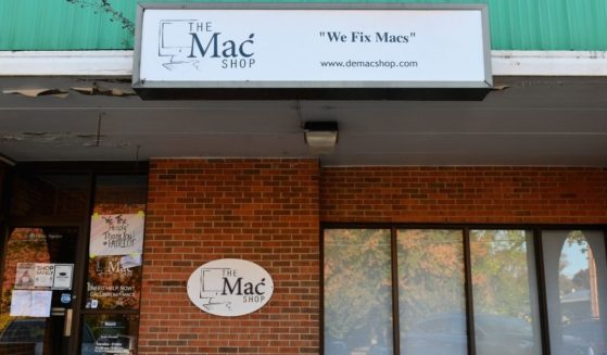 "The Mac Shop" in Wilmington, Delaware
