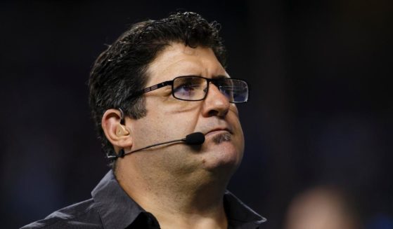 Tony Siragusa, a former on-field analyst for FOX Sports, died Wednesday. His cause of death has not been released.