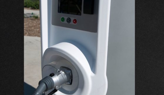 Colorado residents complain of problems with charging stations.