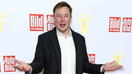 Tesla CEO Elon Musk attends the "Das Goldene Lenkrad" Awards in Berlin, Germany, on Nov. 12, 2019.