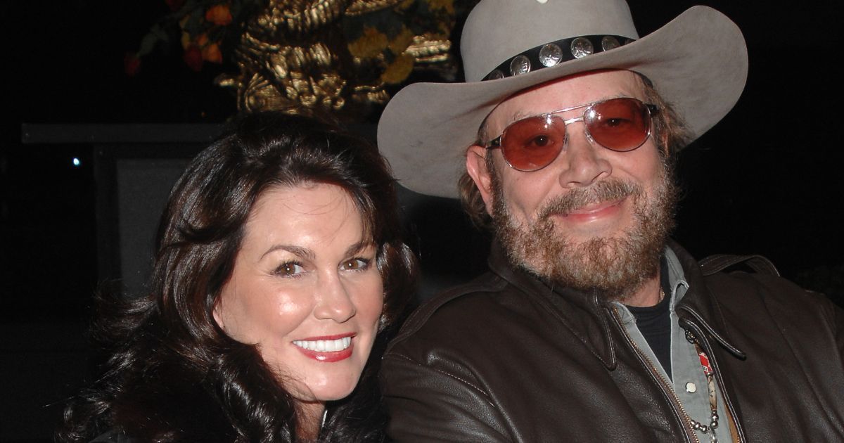 Country music singer Hank Williams Jr. and his wife, Mary Jane Thomas, attend the BMI Country Awards in Nashville, Tennessee, on Nov. 11, 2008.