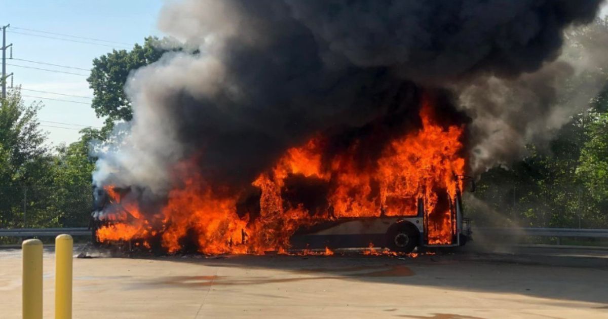 After an electric bus caught fire on Saturday, the entire fleet of electric buses have now been pulled.