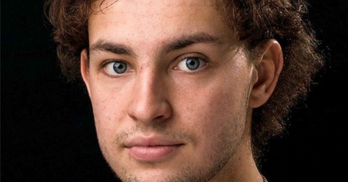 Eli Palfreyman, the 20-year-old captain of the Ayr Centennials, passed away during a hockey game.