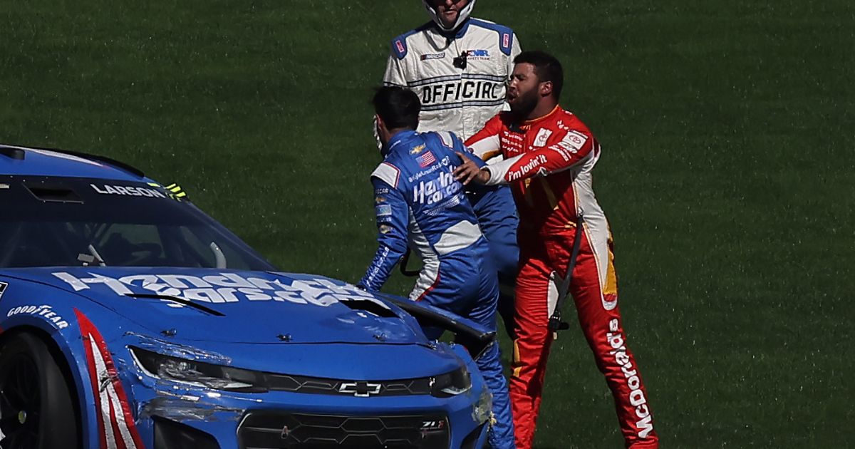 Bubba Wallace shoves Kyle Larson after an on-track incident during a race at Las Vegas Motor Speedway on Sunday in Las Vegas.