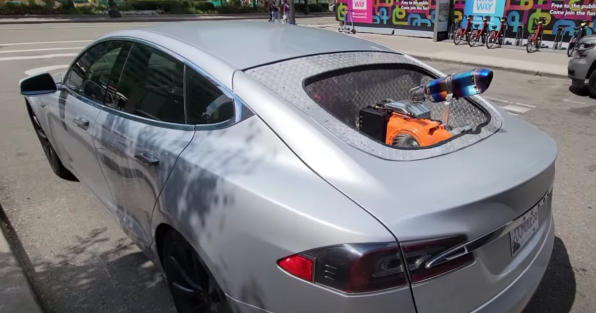 Tesla owner Matt Mikka put a 400-cc gas generator in the back of his car for an 1,800-mile road trip.