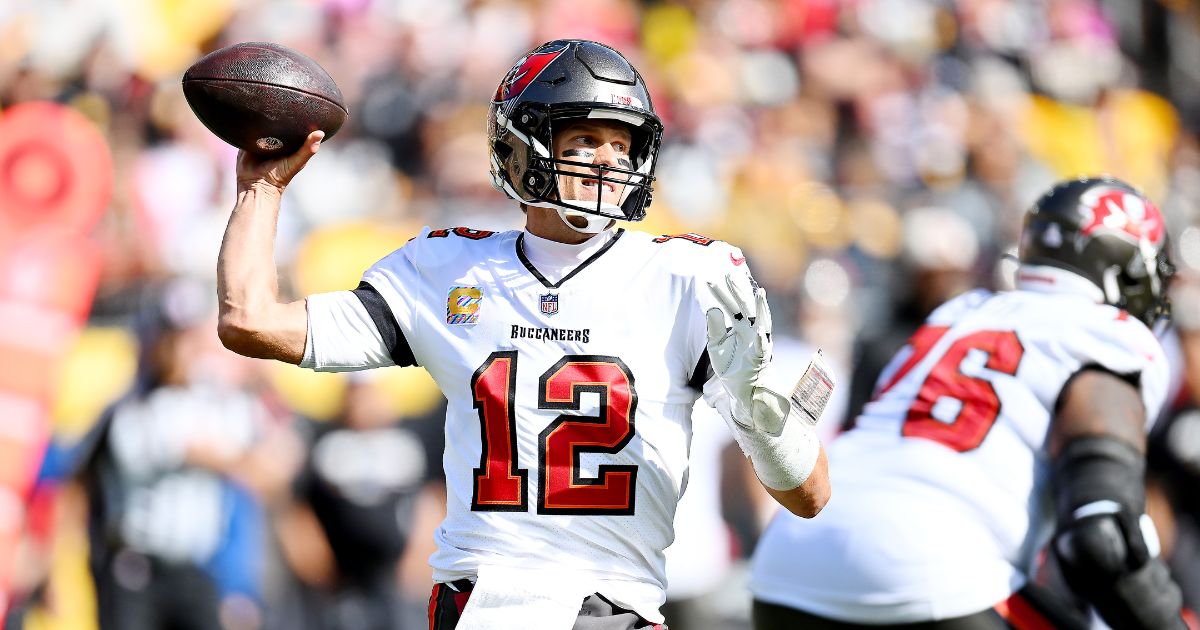 Tom Brady of the Tampa Bay Buccaneers throws the ball during the second quarter against the Pittsburgh Steelers at Acrisure Stadium on Sunday in Pittsburgh.