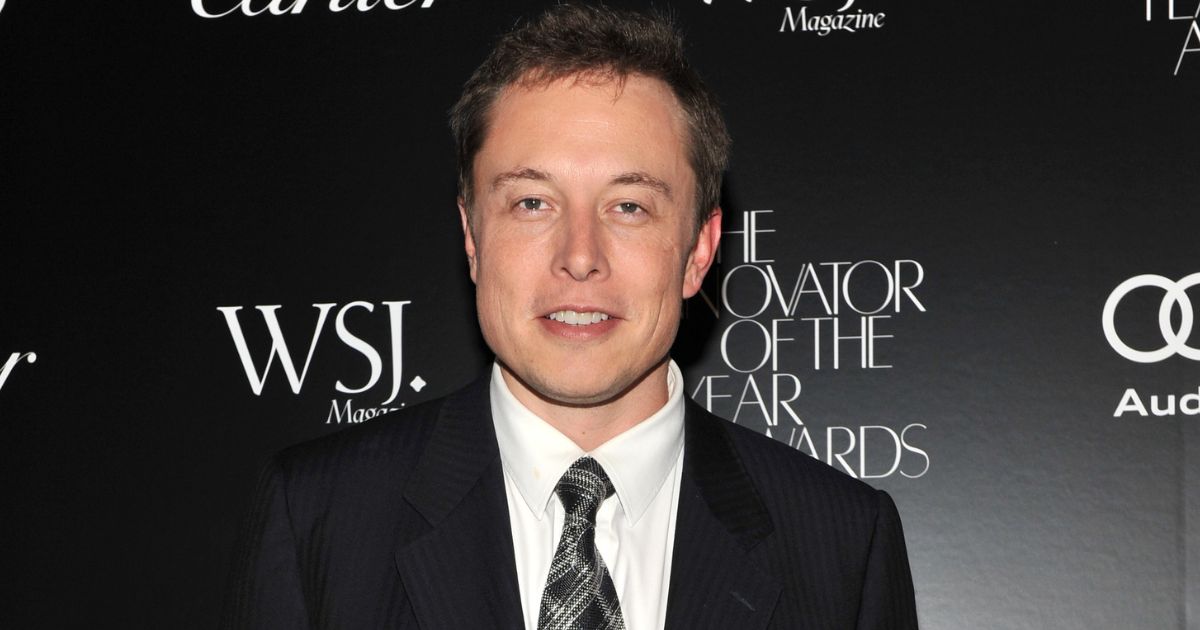 Twitter employees were told this week their new boss, Elon Musk, expects them to put in at least 40 hours per week in the office.