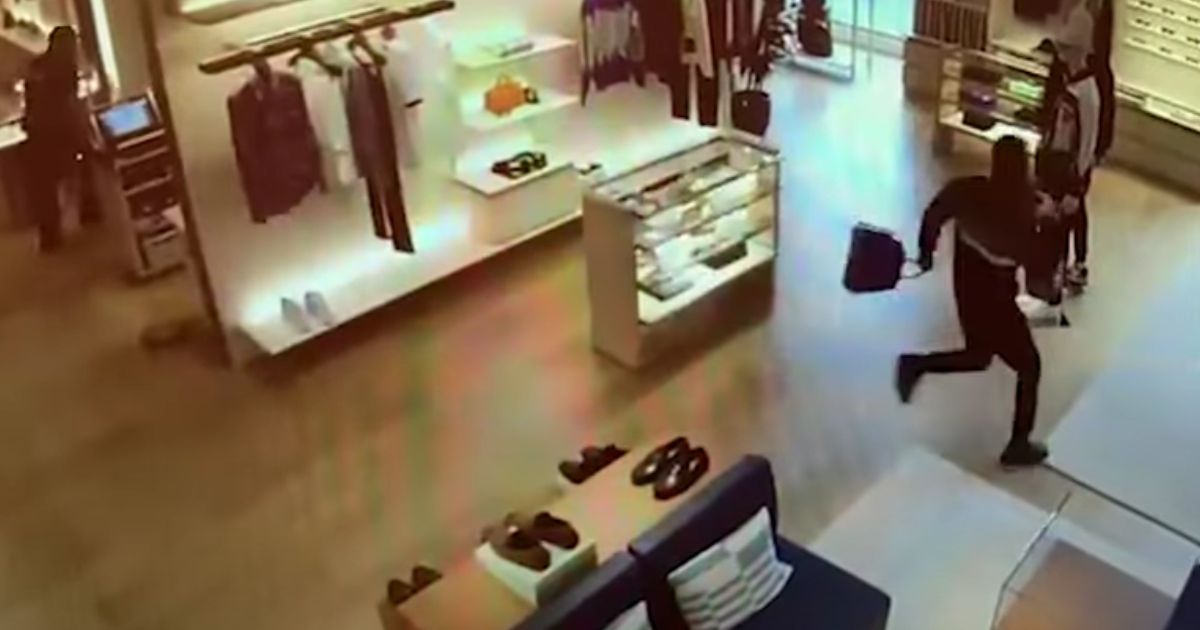Watch: Would-Be Robber Knocks Himself Out Cold During Heist – Cops Instantly Take Their Opportunity