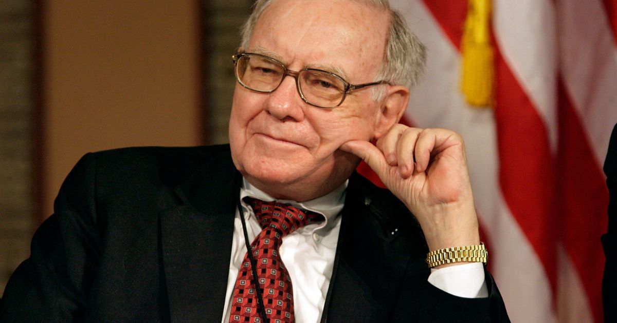 Warren Buffett, chairman and CEO of Berkshire Hathaway Inc., participates in a panel discussion, "Framing the Issues: Markets Perspectives," at Georgetown University March 13, 2007, in Washington, D.C.