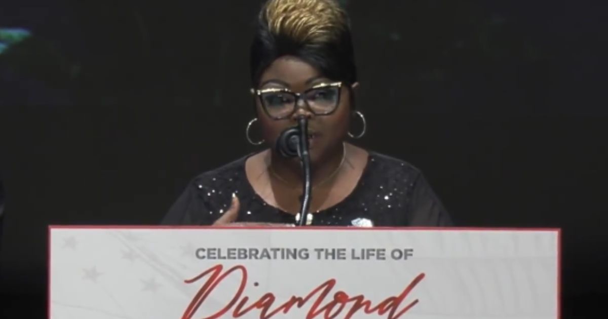 During a remembrance ceremony for Lynette "Diamond" Hardaway, Rochelle Richardson described her sister's last moments.