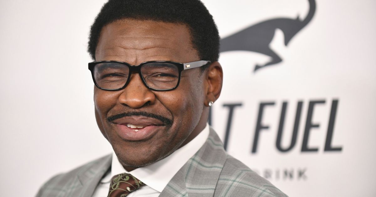 Michael Irvin attends a gala on Aug. 19, 2022, in Beverly Hills, California.
