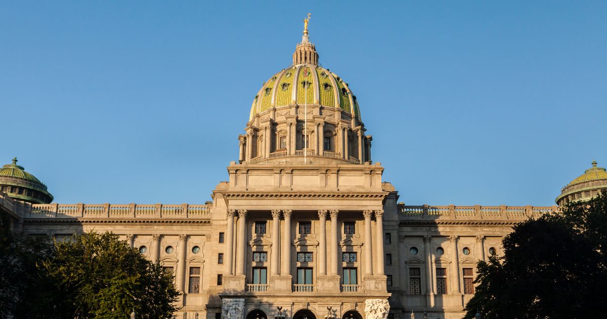The above image is of the Pennsylvania state capitol.
