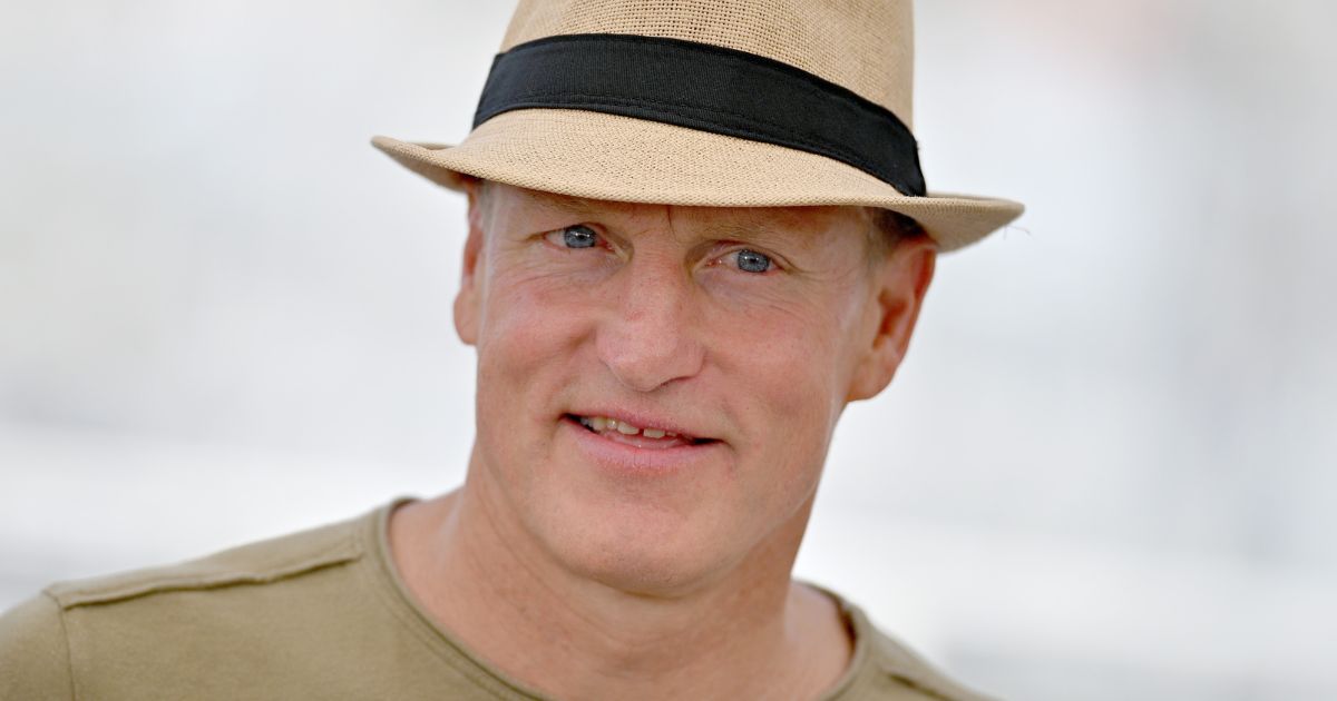 Woody Harrelson attends the photocall for "Triangle Of Sadness" during the 75th annual Cannes film festival at Palais des Festivals in Cannes, France, on May 22, 2022.