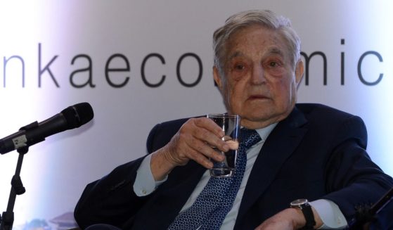 Hungarian-born US magnate George Soros attends an economic forum in Colombo on January 7, 2016.