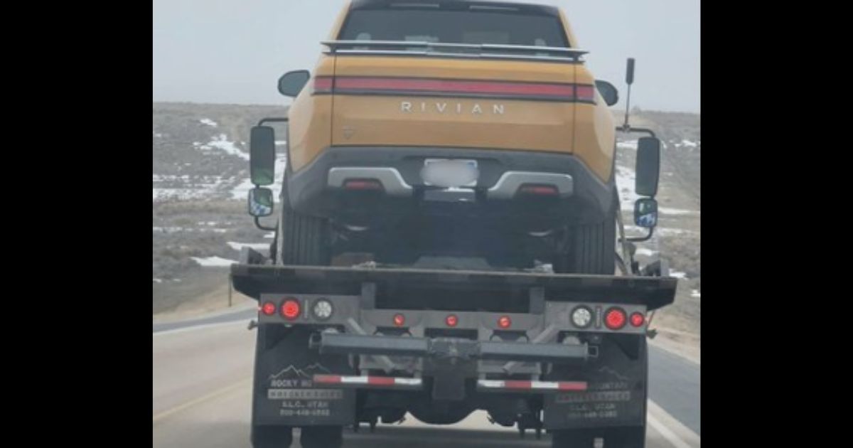 A Riverton was towed in Wyoming.