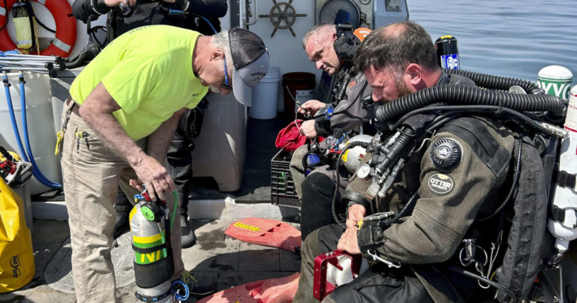 divers preparing to explore Long Island Sound