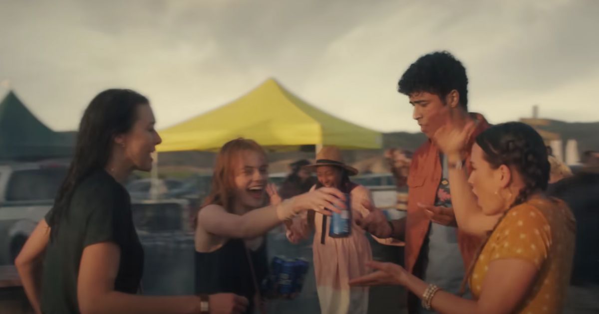 Bud Light aired a new ad, which has been drawing criticism online.