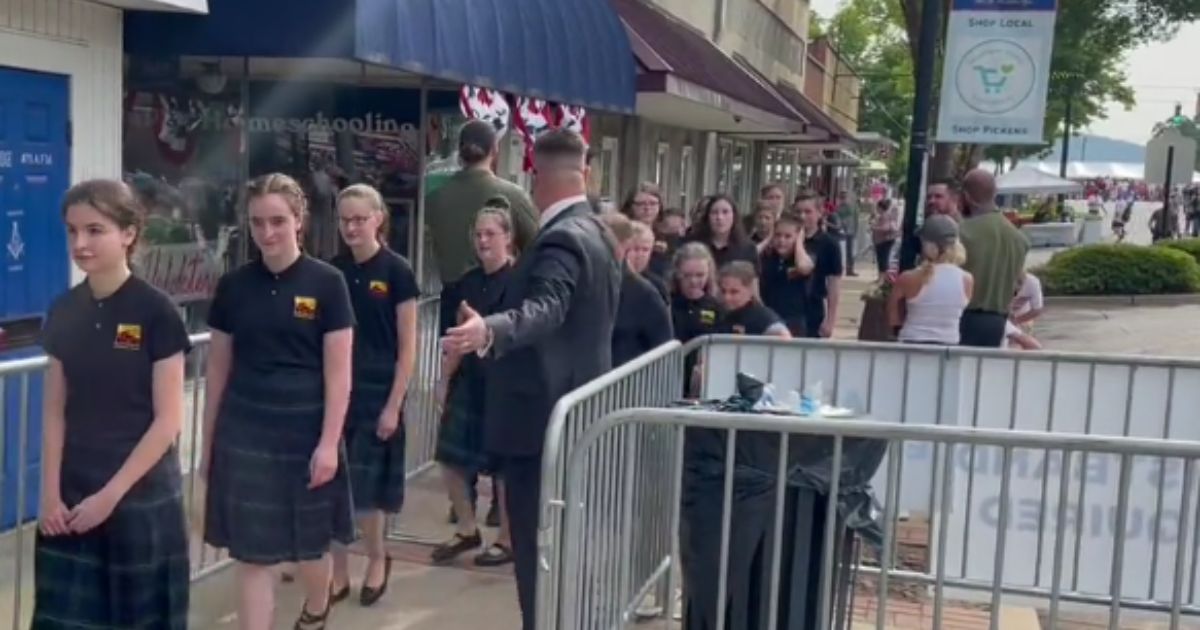 After being forced to stop singing the national anthem at the Capitol, the Rushingbrook Children's Choir was invited to perform at a Donald Trump rally in South Carolina on Friday.