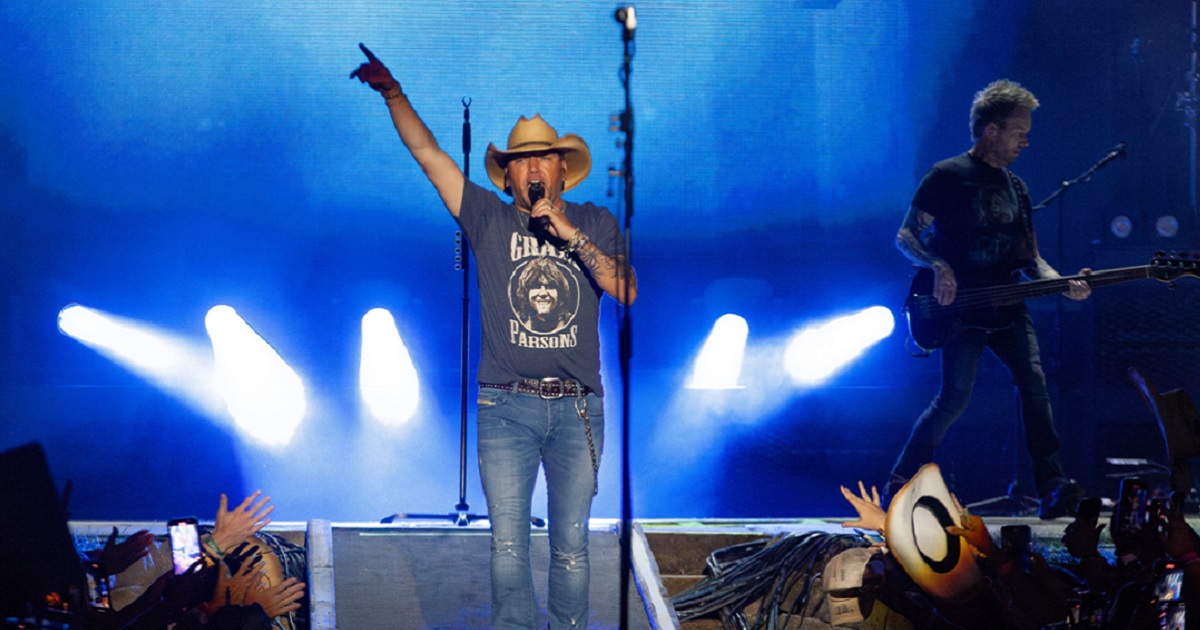 Jason Aldean in a concert Saturday night in Twin Lakes, Wisconsin.