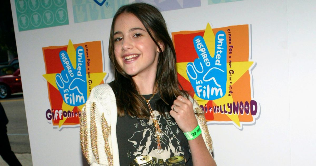 Actress Alexa Nikolas arrives at the Los Angeles premiere of Warner Brothers' "Duma" at the Cinerama Dome at ArcLight Theatres on April 28, 2005, in Hollywood, California.