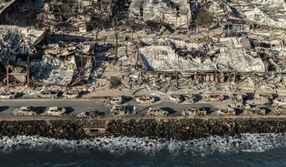An image captured by Davin Phelps shows the devastation in Lahaina, Hawaii.