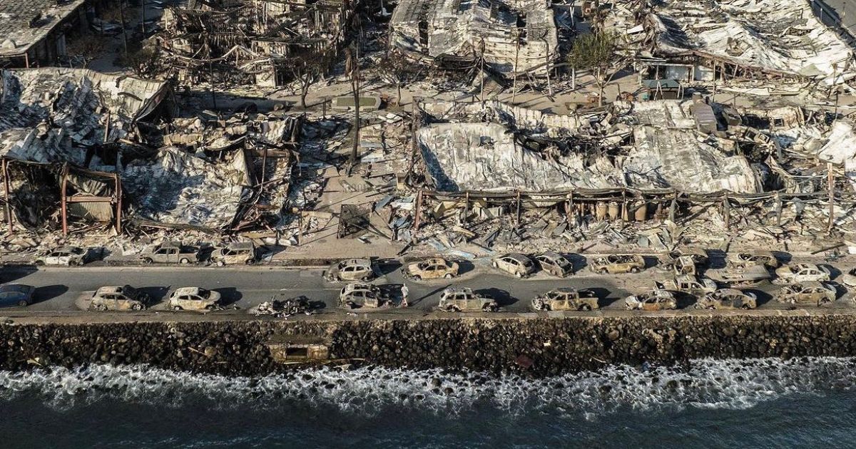 An image captured by Davin Phelps shows the devastation in Lahaina, Hawaii.