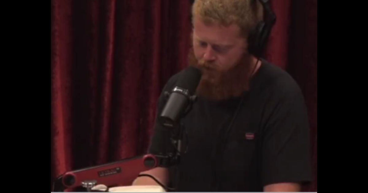 Singer Oliver Anthony read from Proverbs 4 on "The Joe Rogan Experience" on Wednesday.