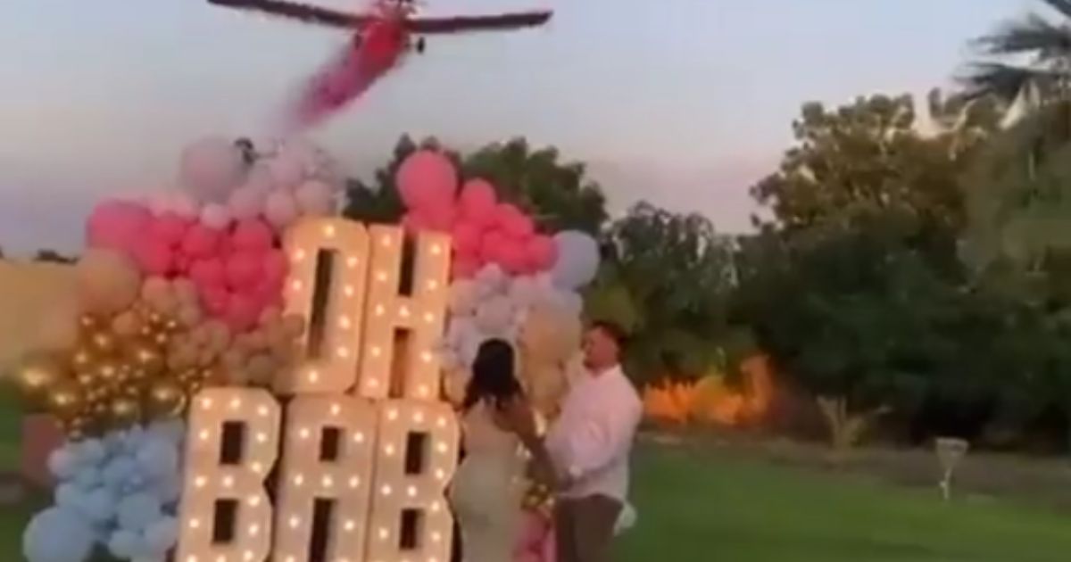 A Piper PA-25-235 Pawnee aircraft crashed after participating in a gender reveal party in Sinaloa, Mexico, on Saturday.