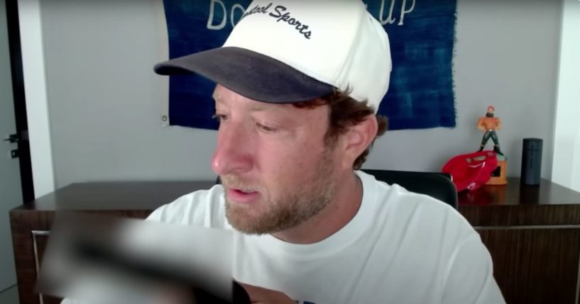 Barstool Sports founder Dave Portnoy called a Washington Post reporter to confront her over emails she was sending to advertisers in his Pizzafest event.