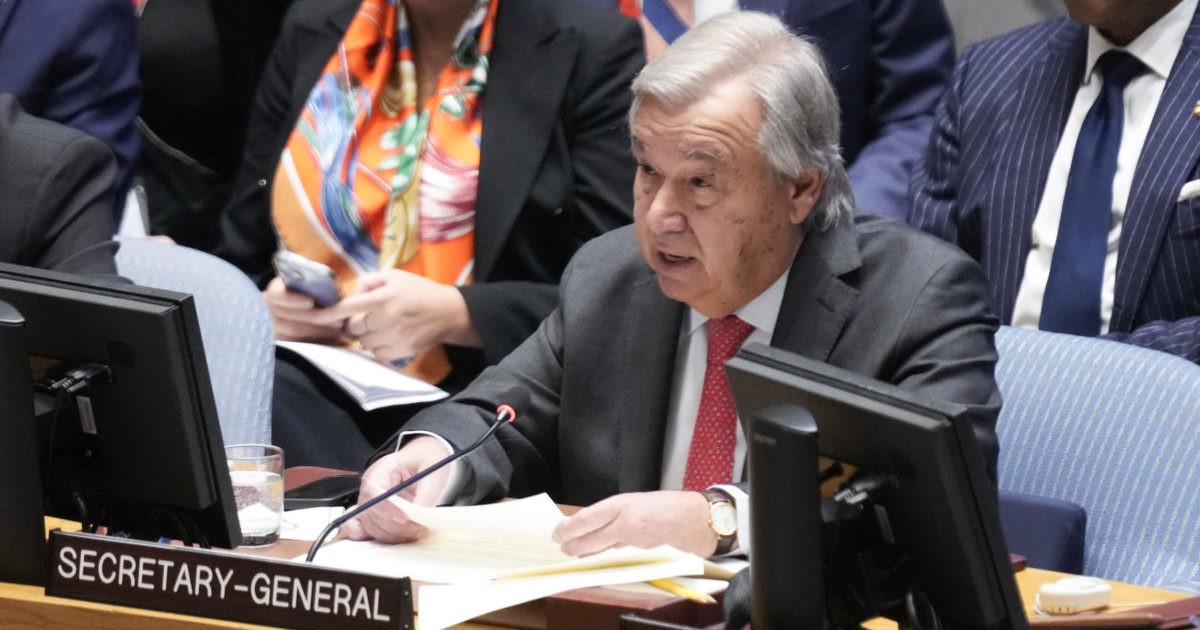 Antonio Guterres speaking during a Security Council meeting