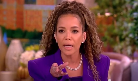 "The View" co-host Sunny Hostin describes a run-in with Rep. Jim Jordan that didn't happen the way she claimed.