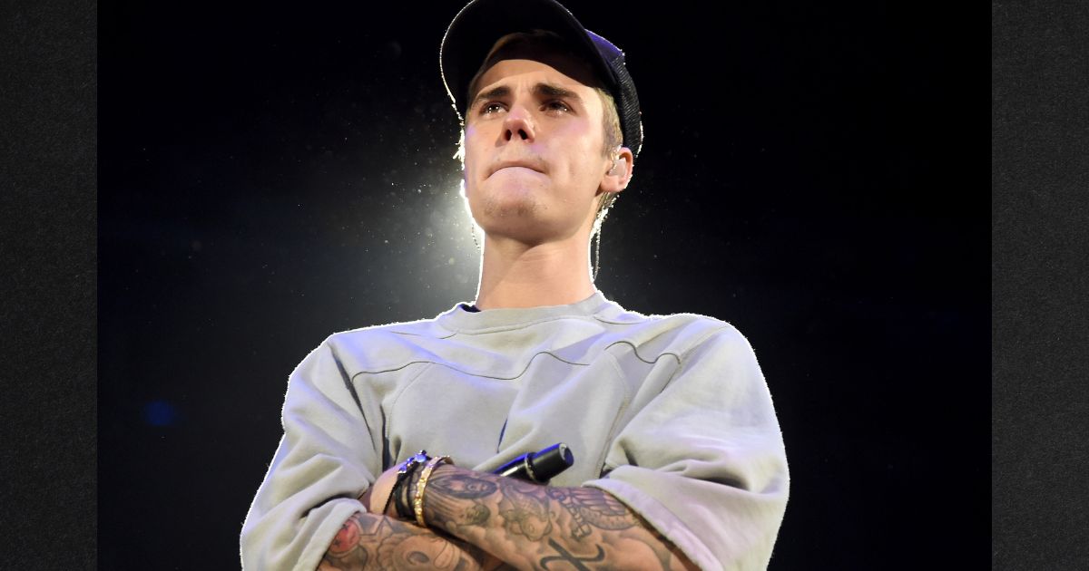 Singer/songwriter Justin Bieber performs onstage in November 2015 in Los Angeles.