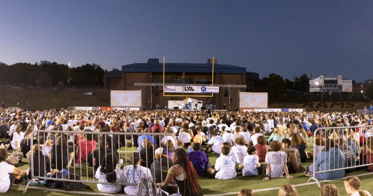 Thousands of young people gathered on a high school football field in Hot Springs, Arkansas, for an evening of Christian fellowship on Oct. 11.